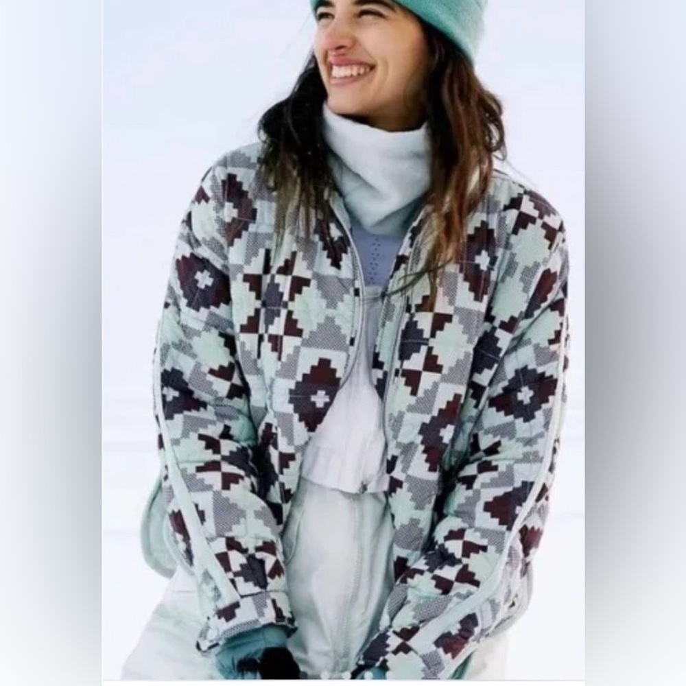 Free People Pippa Packable Printed Puffer in size Small